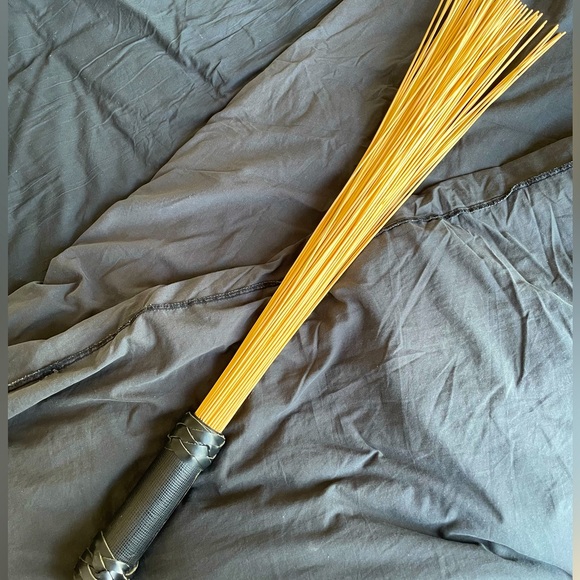 Spectacular Rattan Percussion Tool - Picture 1 of 10